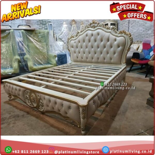 Tempat Tidur Ukir Mewah Klasik Dipan Ukir Mewah Tempat tidur ukir Platinumliving Furniture Indonesia