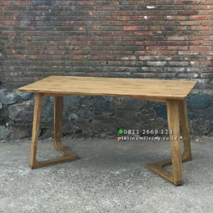 Meja Makan Kayu Jati Modern Terbaru - 80 x 80 x 75 Paltinumliving Furniture