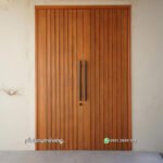 Pintu kayu jati minimalis modern 2 daun salur timbul PJ-319 platinumliving furniture jepara