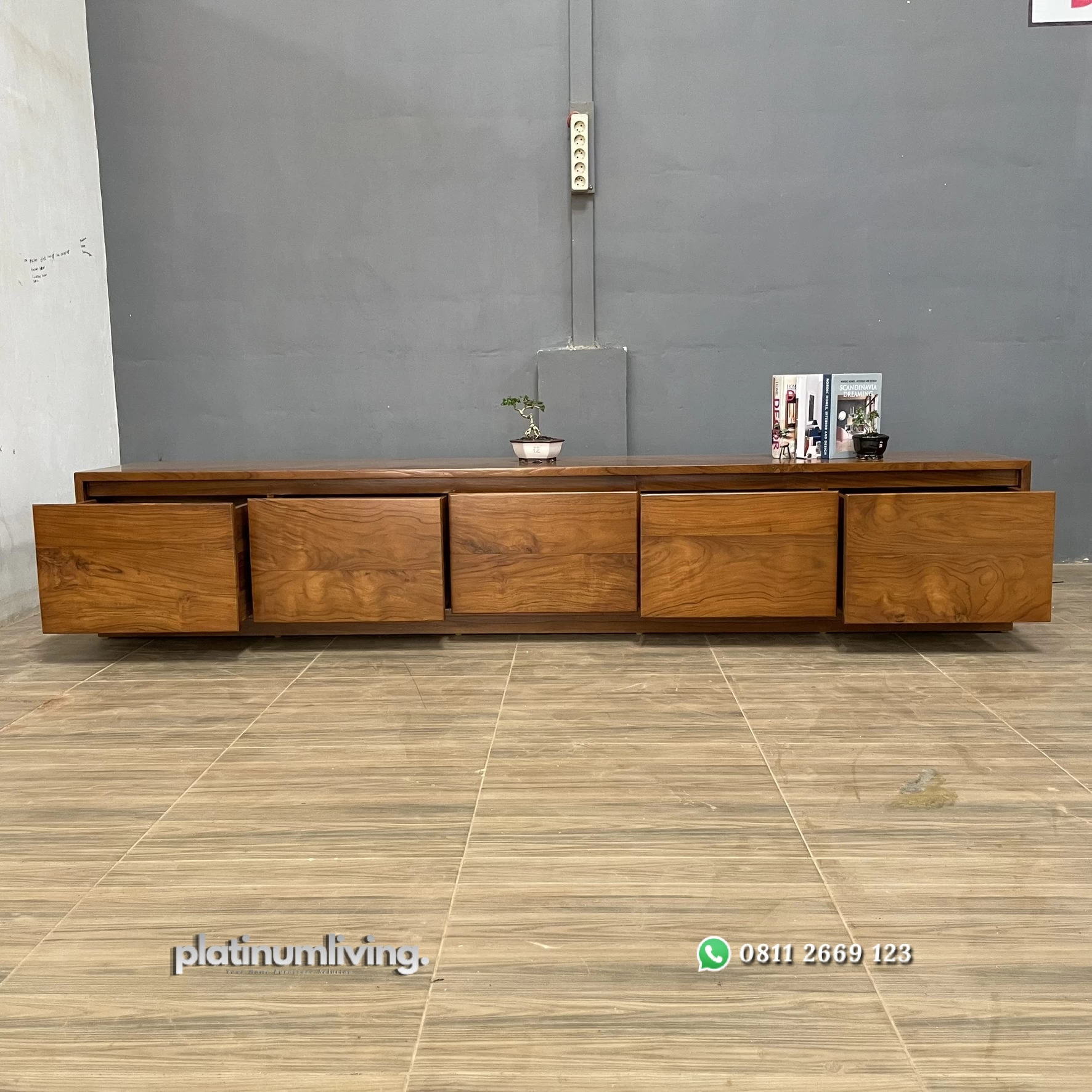 Credenza Meja TV Kayu Jati Minimalis 5 Laci (1) Credenza Meja TV Kayu Jati Minimalis 5 Laci