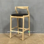 Kursi Bar Kayu Jati Minimalis Dudukan Kulit – Platinum Living Furniture