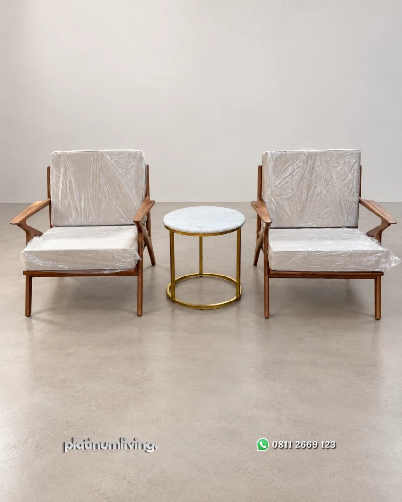Set Kursi Santai Teras Kayu Jati & Meja Samping Marmer Gold