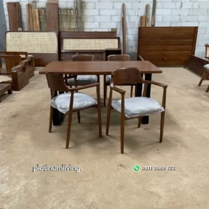Set Meja Makan Kayu Jati Minimalis 4 Kursi Armchair